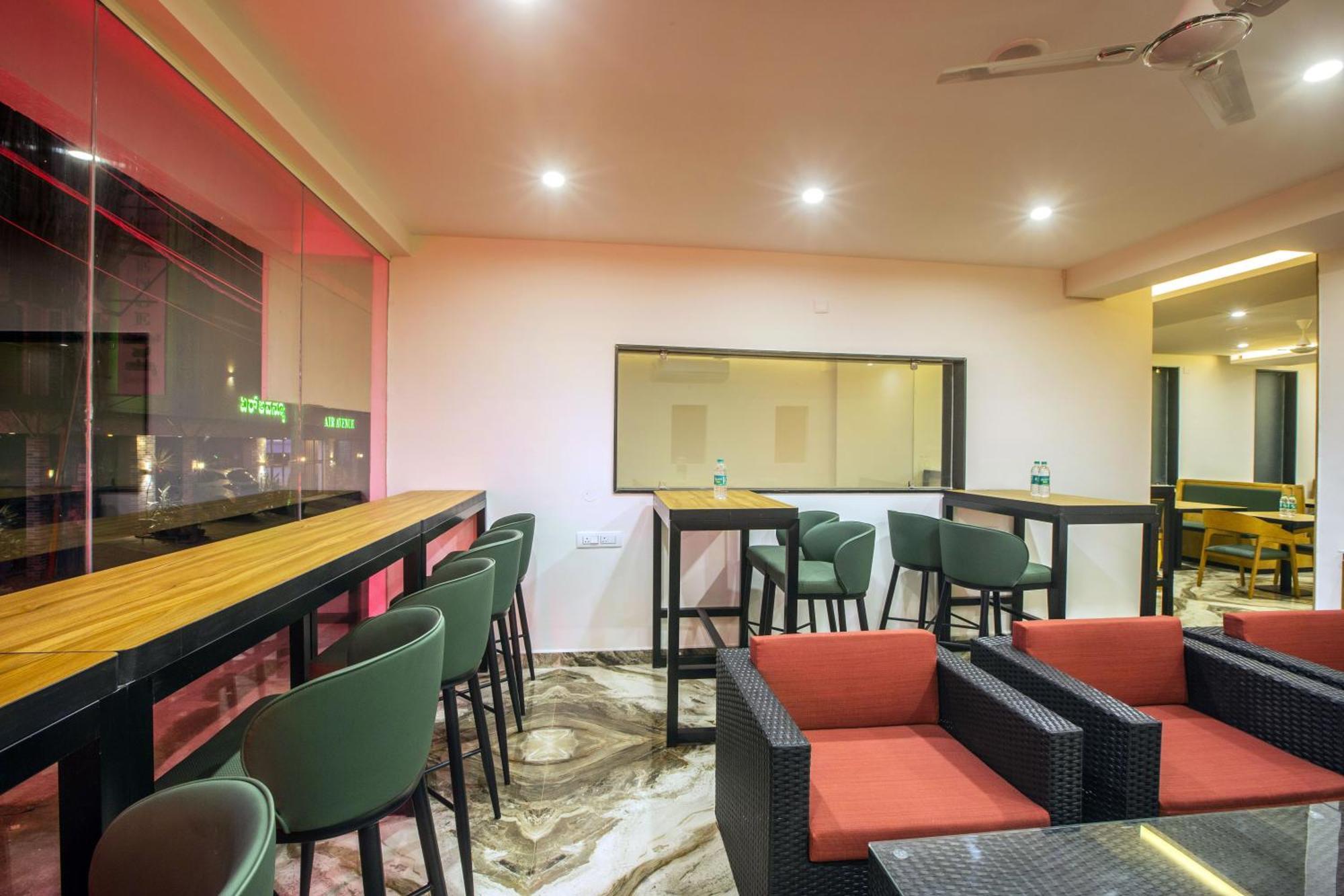 Hotel Sterling Plaza- Bangalore International Airport Dod Jāla Kültér fotó