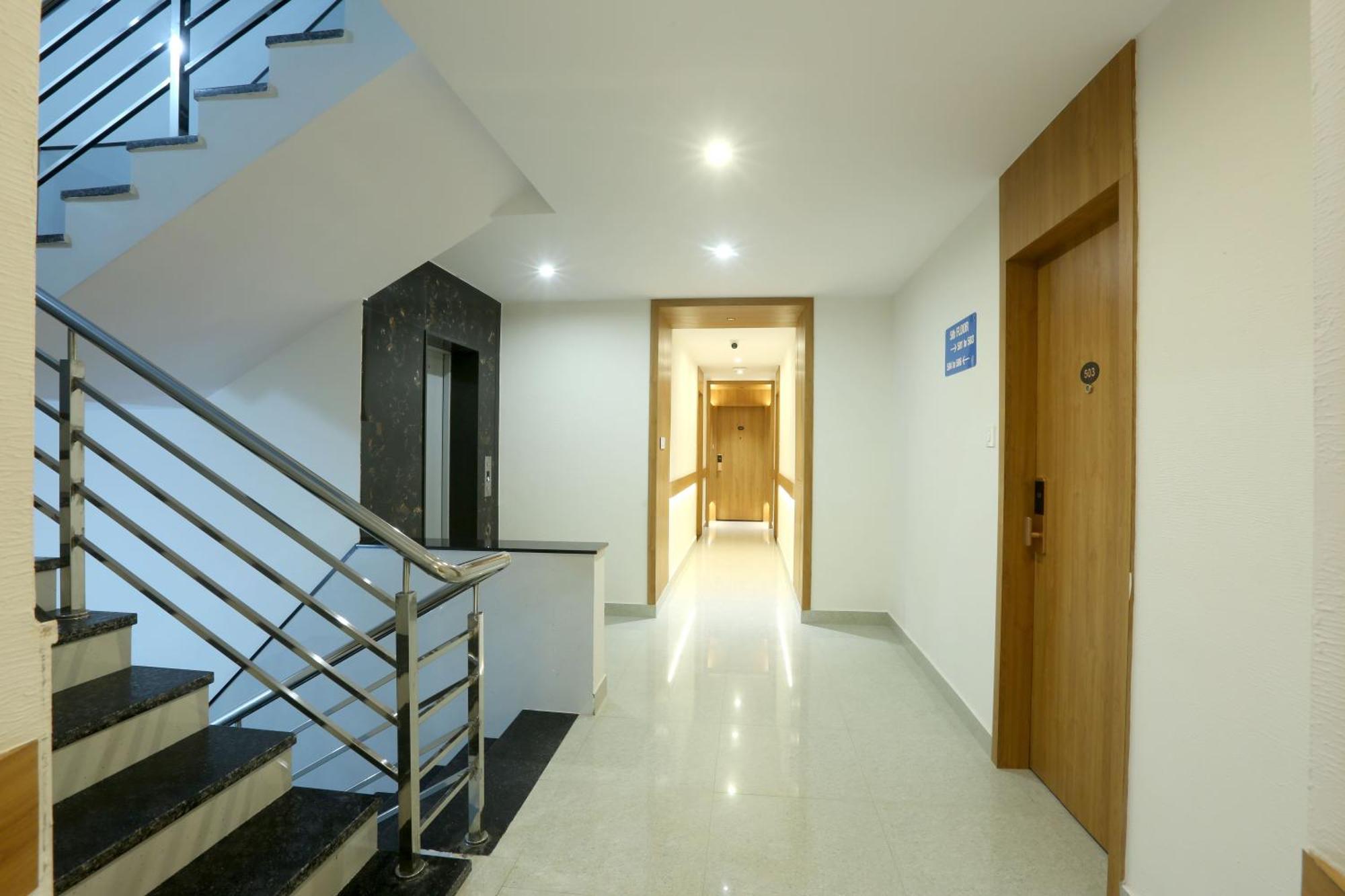 Hotel Sterling Plaza- Bangalore International Airport Dod Jāla Kültér fotó