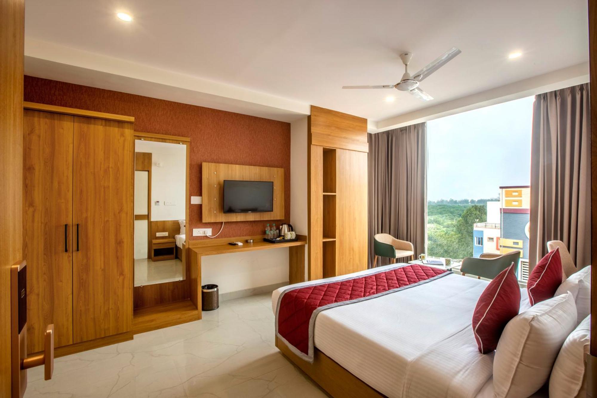 Hotel Sterling Plaza- Bangalore International Airport Dod Jāla Kültér fotó
