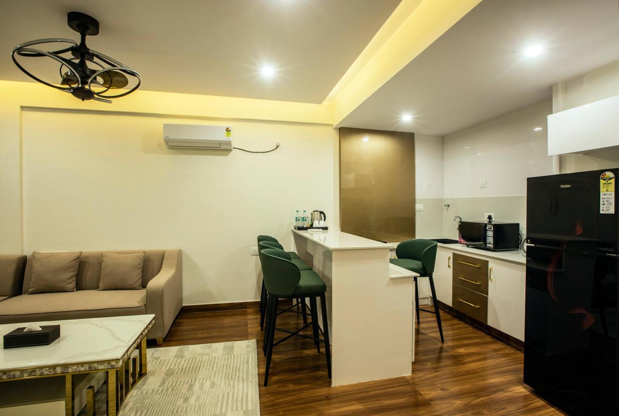 Hotel Sterling Plaza- Bangalore International Airport Dod Jāla Kültér fotó