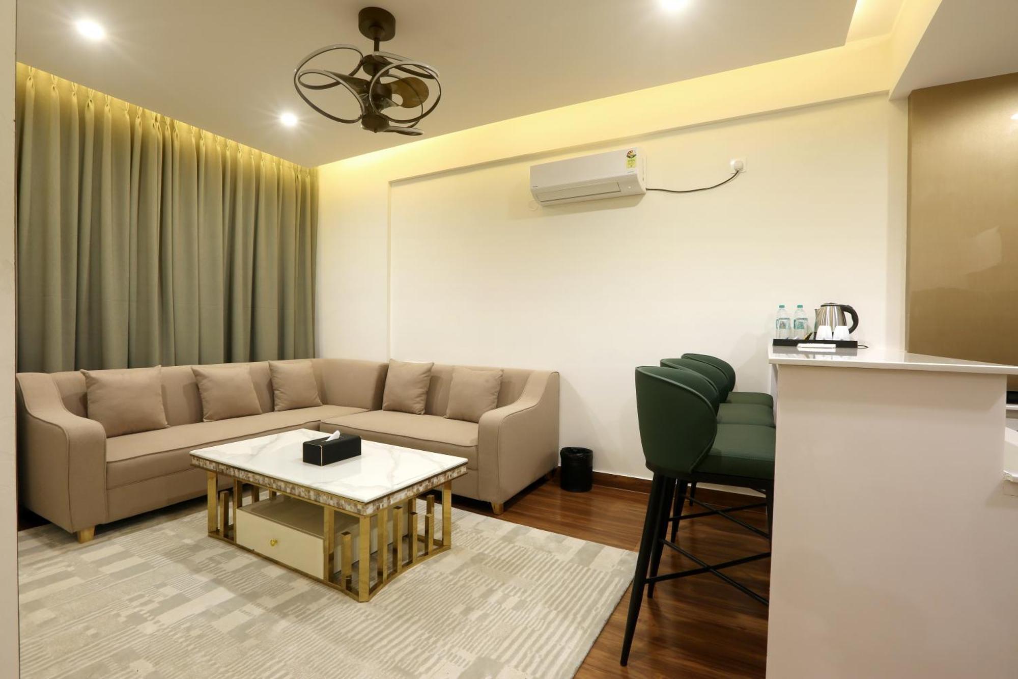 Hotel Sterling Plaza- Bangalore International Airport Dod Jāla Kültér fotó