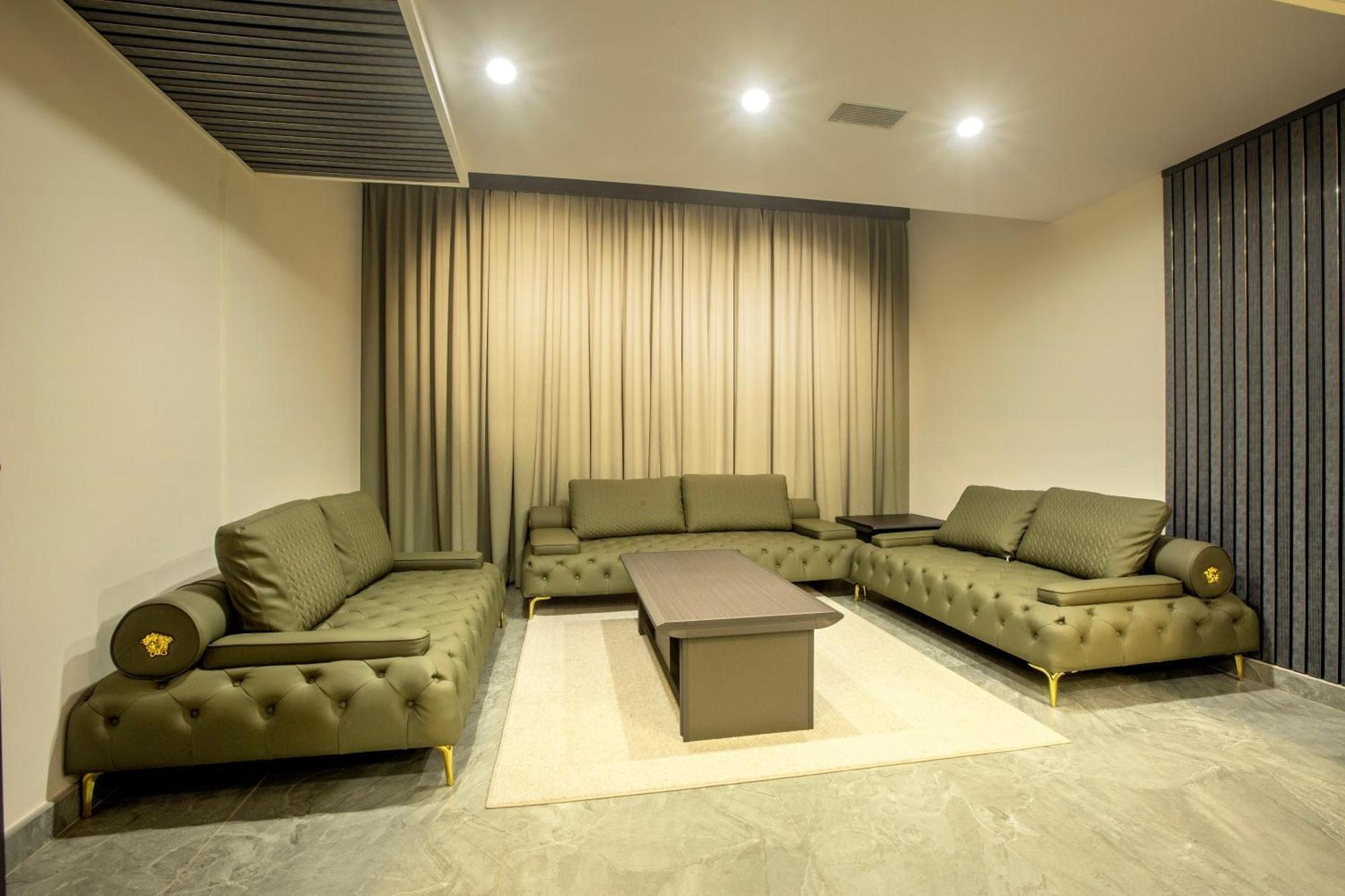 Hotel Sterling Plaza- Bangalore International Airport Dod Jāla Kültér fotó